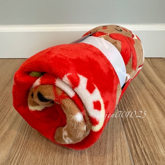 Wondershop Christmas Cookie Printed Plush Throw Blanket - Picture 8 of 9